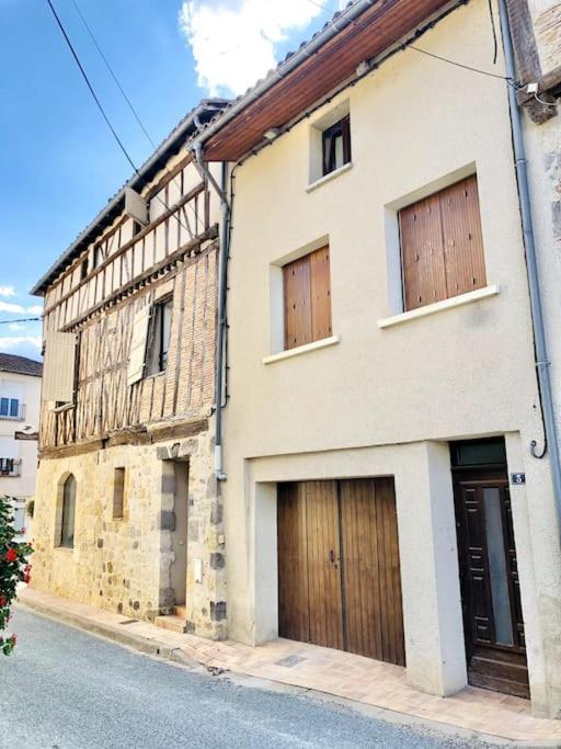 Superbe et agréable maison de ville à colombage Francescas Exterior foto